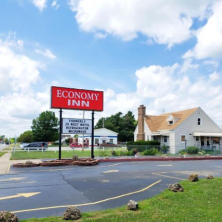 Economy Inn Taylorville Zewnętrze zdjęcie