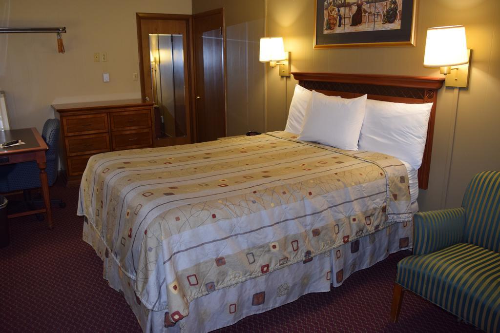 Economy Inn Taylorville Zewnętrze zdjęcie