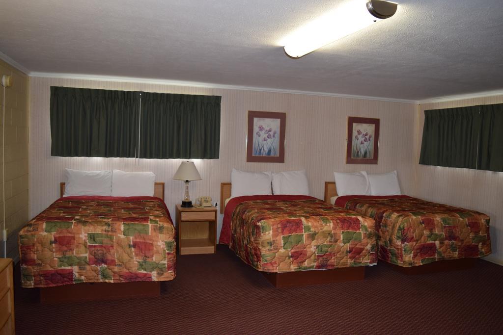 Economy Inn Taylorville Zewnętrze zdjęcie
