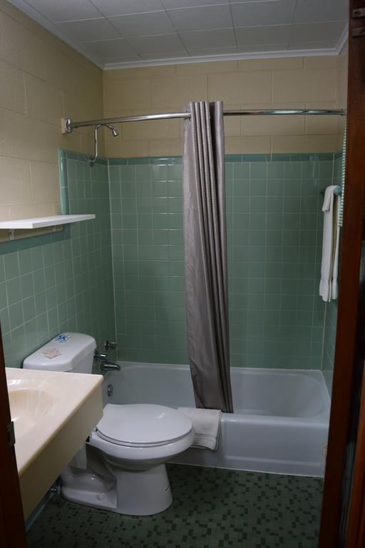 Economy Inn Taylorville Zewnętrze zdjęcie