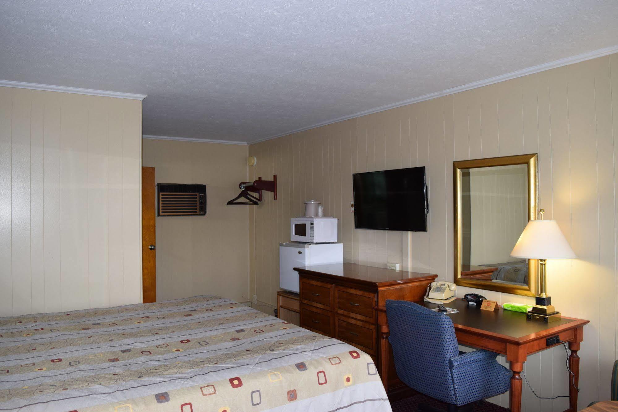 Economy Inn Taylorville Zewnętrze zdjęcie